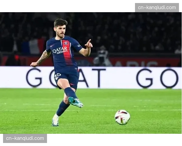 巴黎圣日耳曼后卫贝拉尔多续约进展顺利，预计将签下至2030年新合同