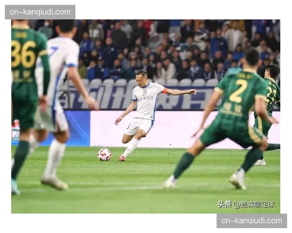 【2026年4月中超联赛·赛前·前瞻焦点前瞻：上海海港将主场迎战成都蓉城，争夺联赛榜首关键战