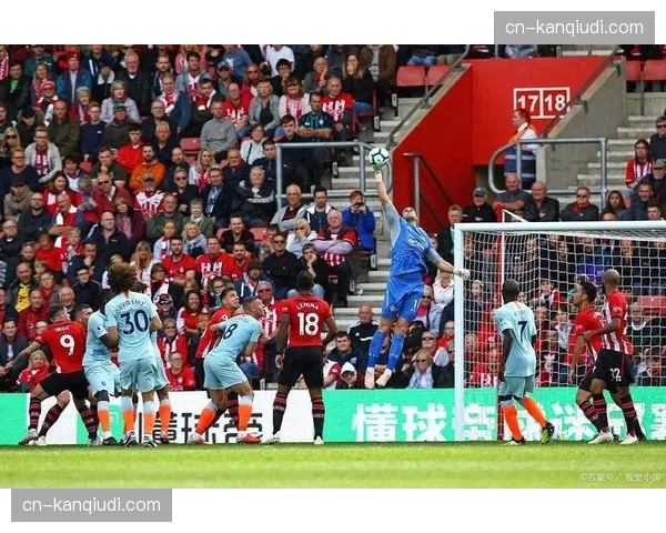 保级大战一夜变天，科隆客场逼平法兰克福改变保级格局